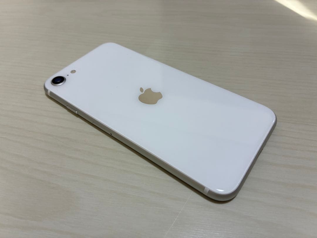 iPhoneSE2 64GB 88% ホワイト SIMフリー