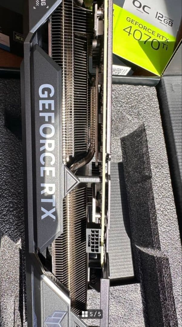 グラフィックボード・グラボ・ビデオカード ASUS TUF Gaming GeFo RTX 4070 Ti Oc 12GB