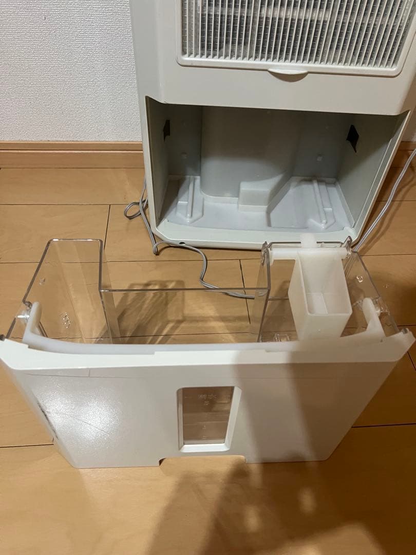 コロナ　2012年製　冷風・衣類乾燥除湿機　CDM-1012