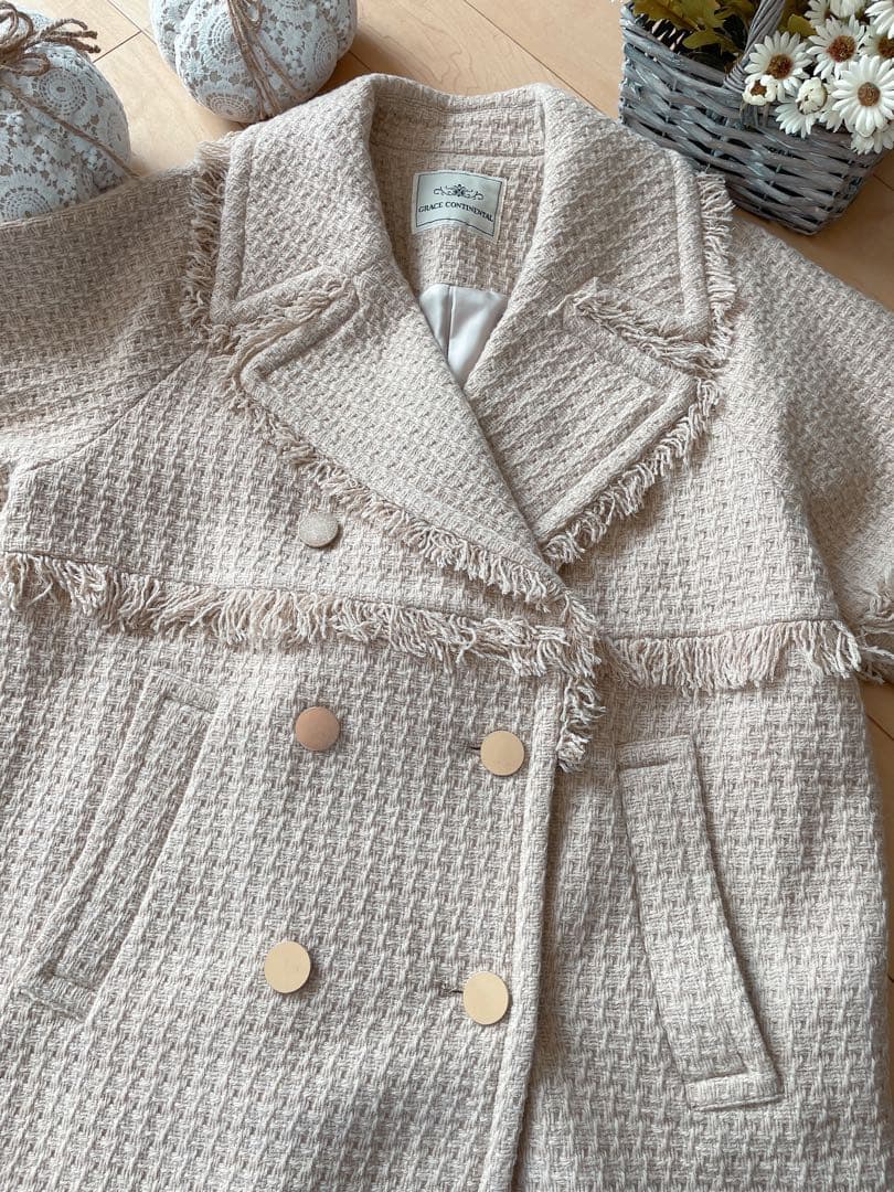 ◆ グレースコンチネンタル　ロービングフリンジコート ベージュ