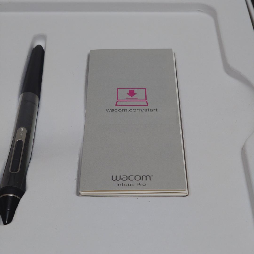ワコムペンタブ Wacom Intuos Pro Mサイズ PTH-660/K0