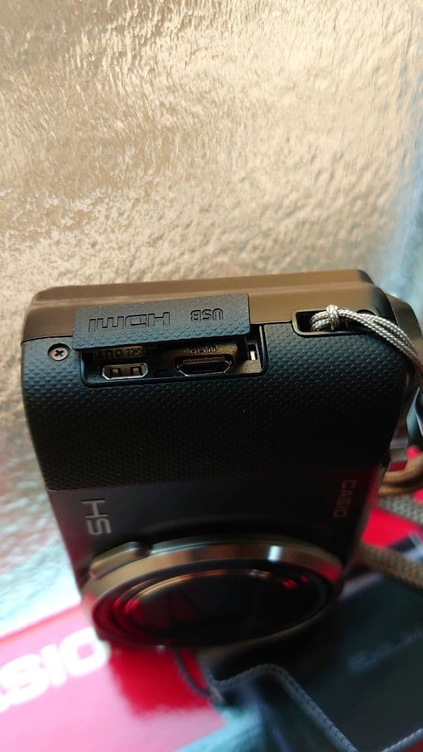 カシオ CASIO EXILIM EX-ZR750 美品 EX-ZR700同等品