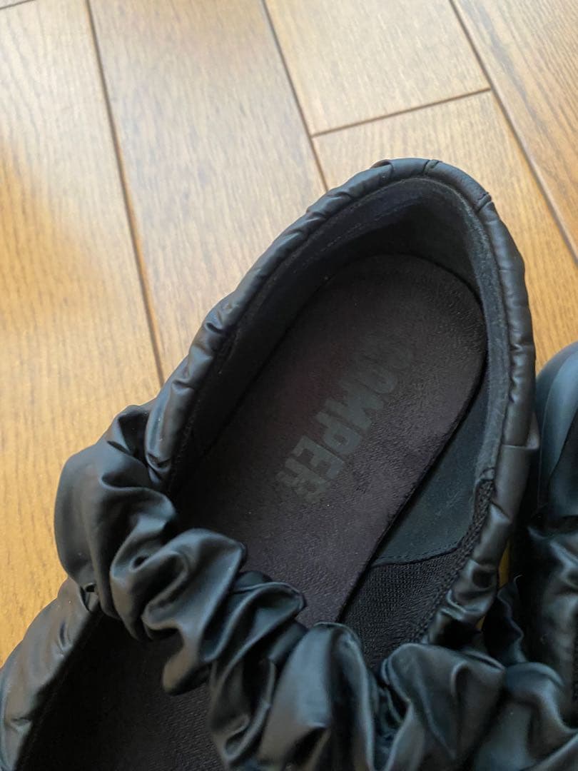 美品CAMPER ブラック カンペール オンダ フラットシューズ38（24cm）