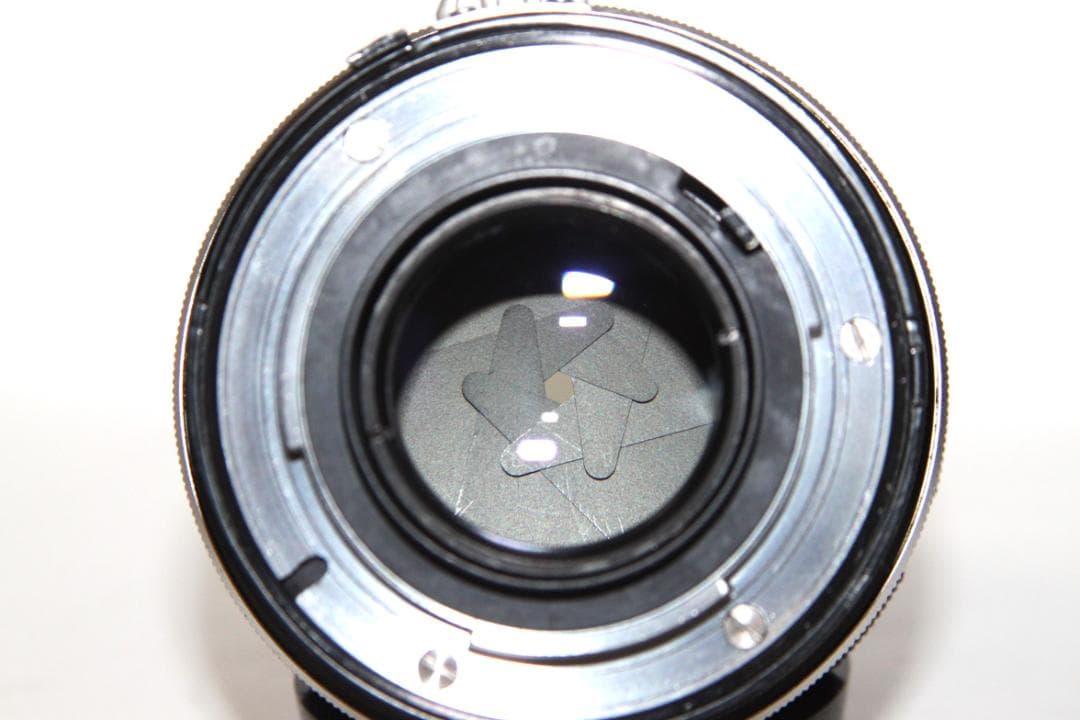 Nikon Ai NIKKOR-H Auto 85mm F1.8 ニコン