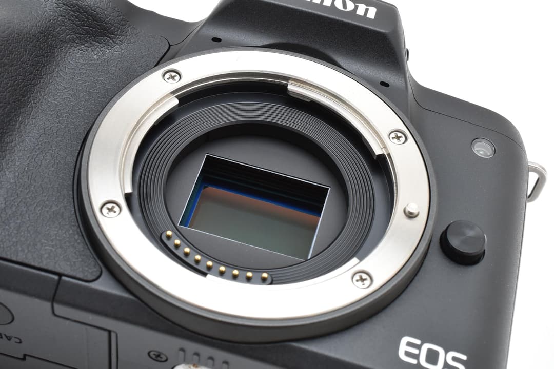 ■ほぼ新品■ キヤノン EOS Kiss M #C734
