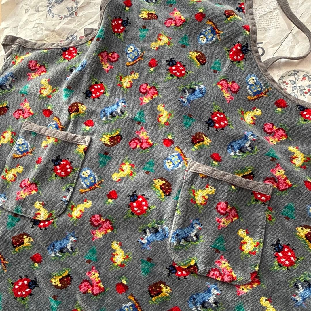 M*U様 フェイラー　ハイジフレンズフォレスト　エプロン　グレー