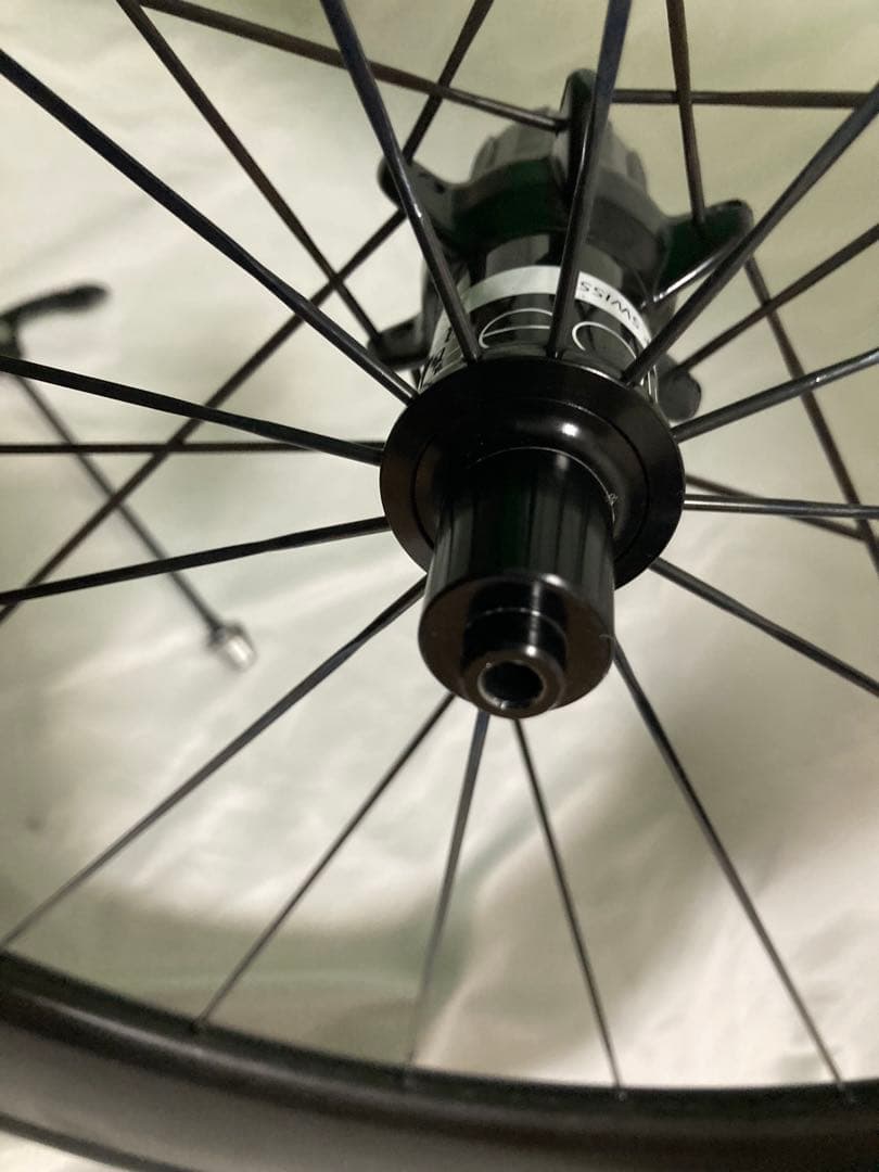 ボントレガー AEOLUS 7 チューブレス カーボンホイール