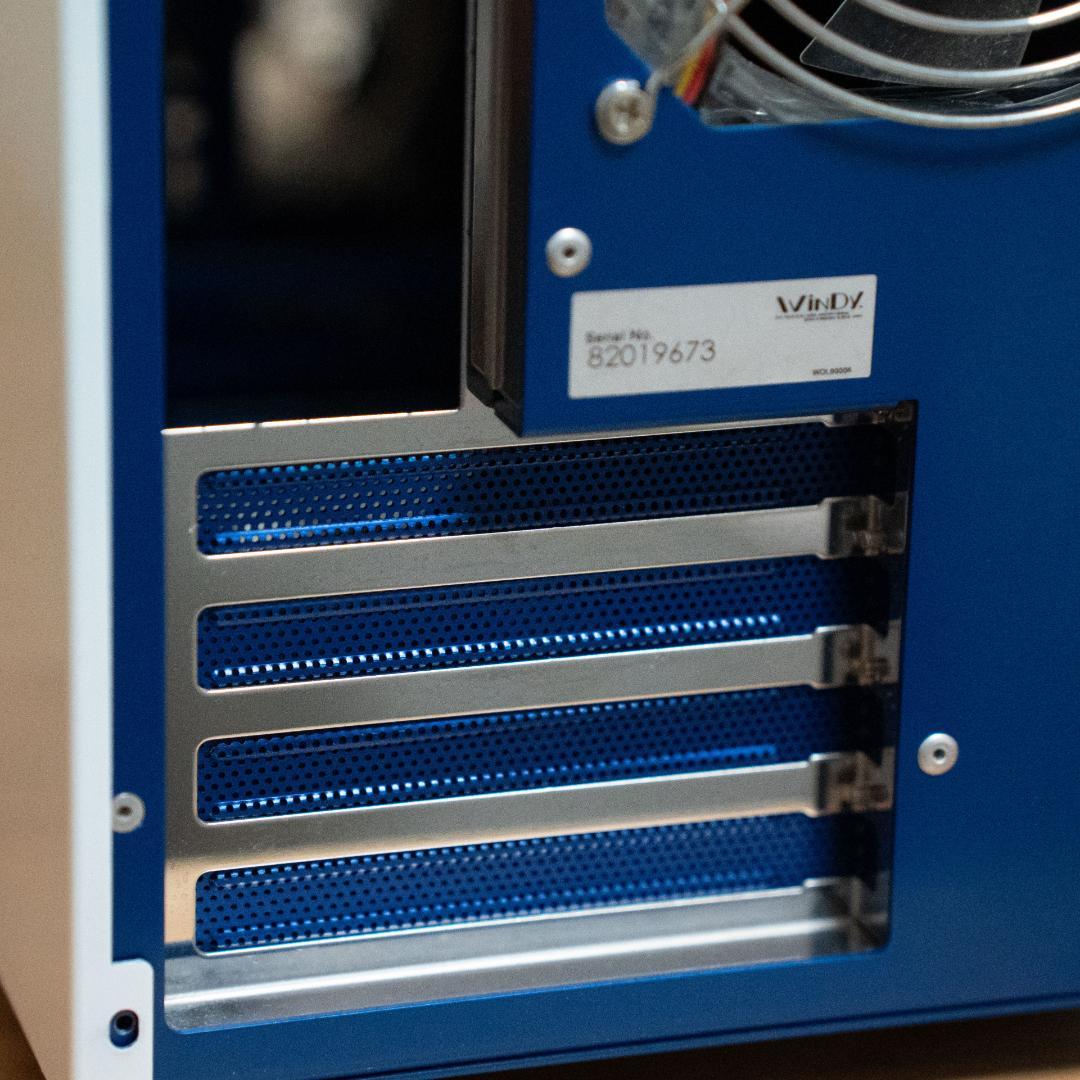 [最終値下げ] pcケース　星野アイエヌジー　 windy VX1100