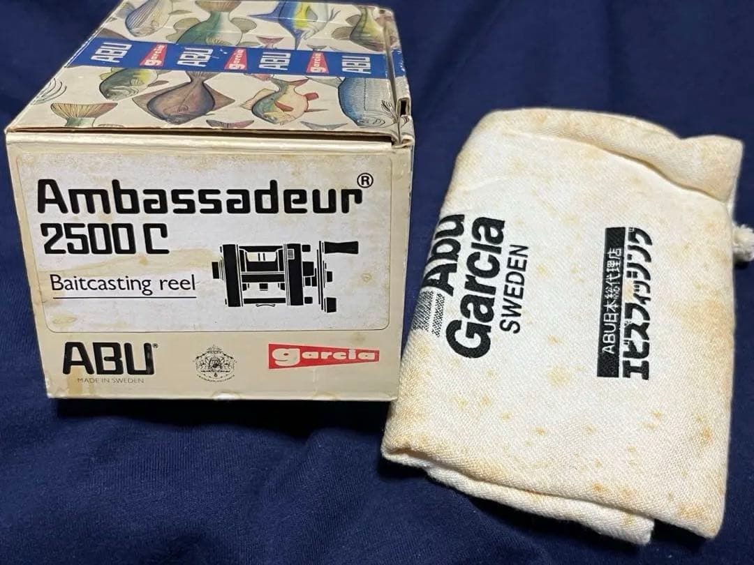 新品未使用　84年製　ABU garcia アンバサダー2500C