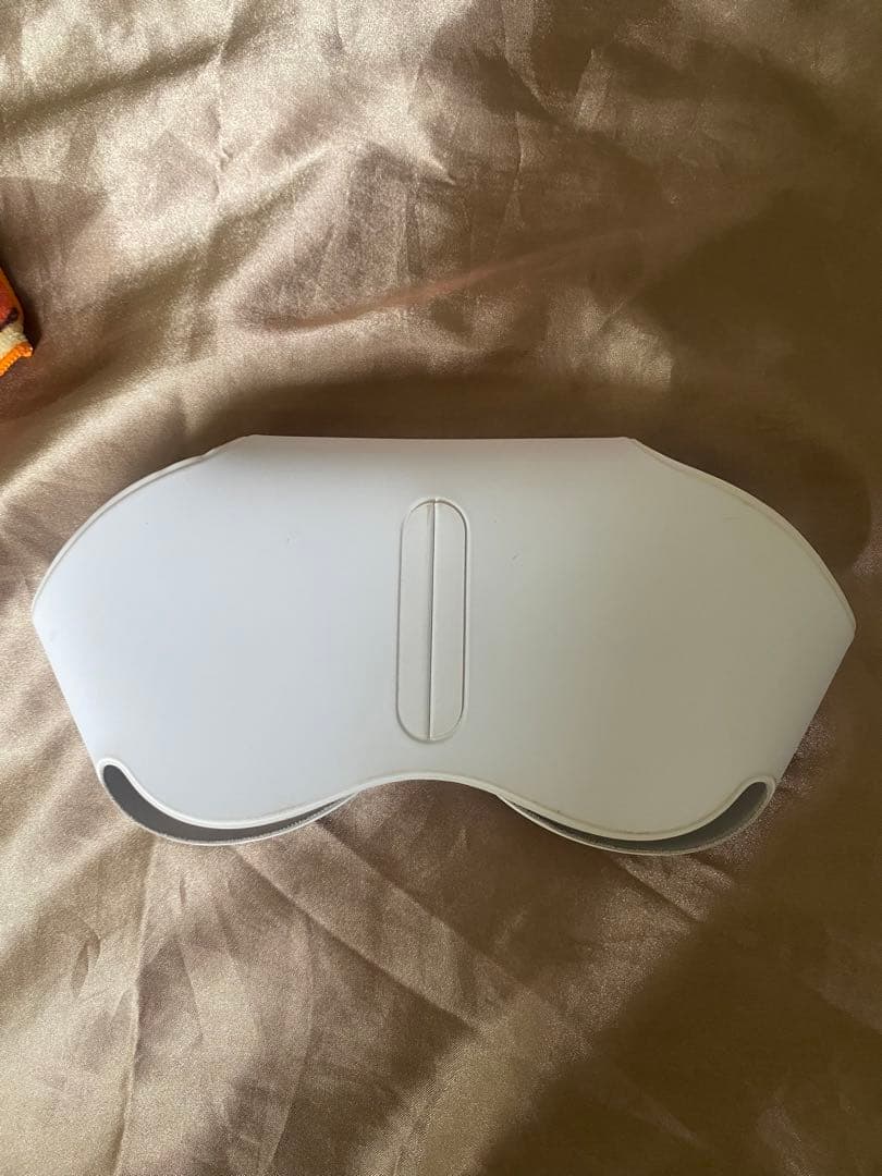 ワイヤレスヘッドホン AirPods Max シルバー