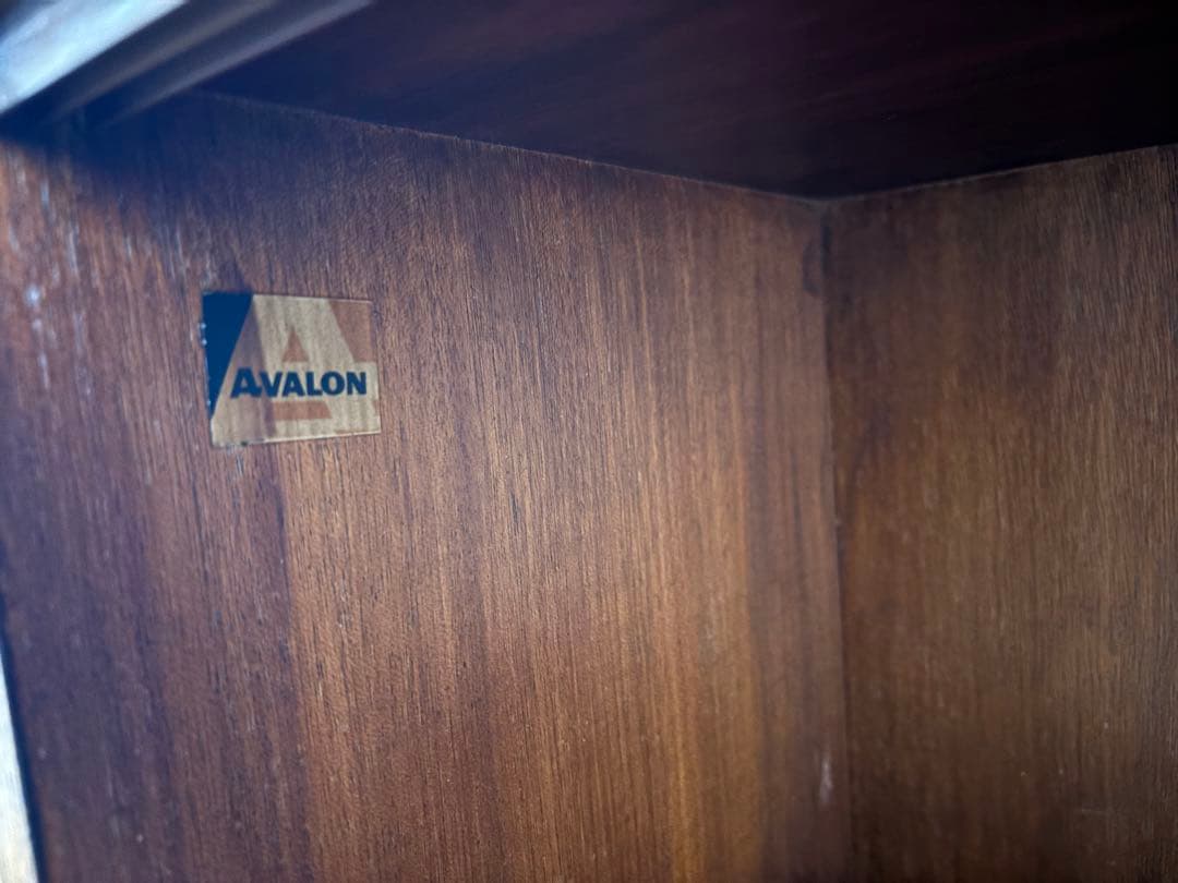 北欧ヴィンテージ　AVALON/アヴァロン　ガラスキャビネット