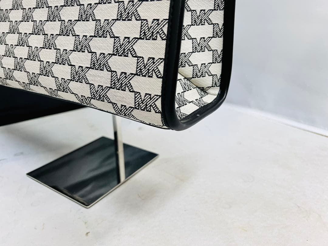 MICHAEL KORS 2WAY トートショルダーバッグ 総柄モノトーン 美品