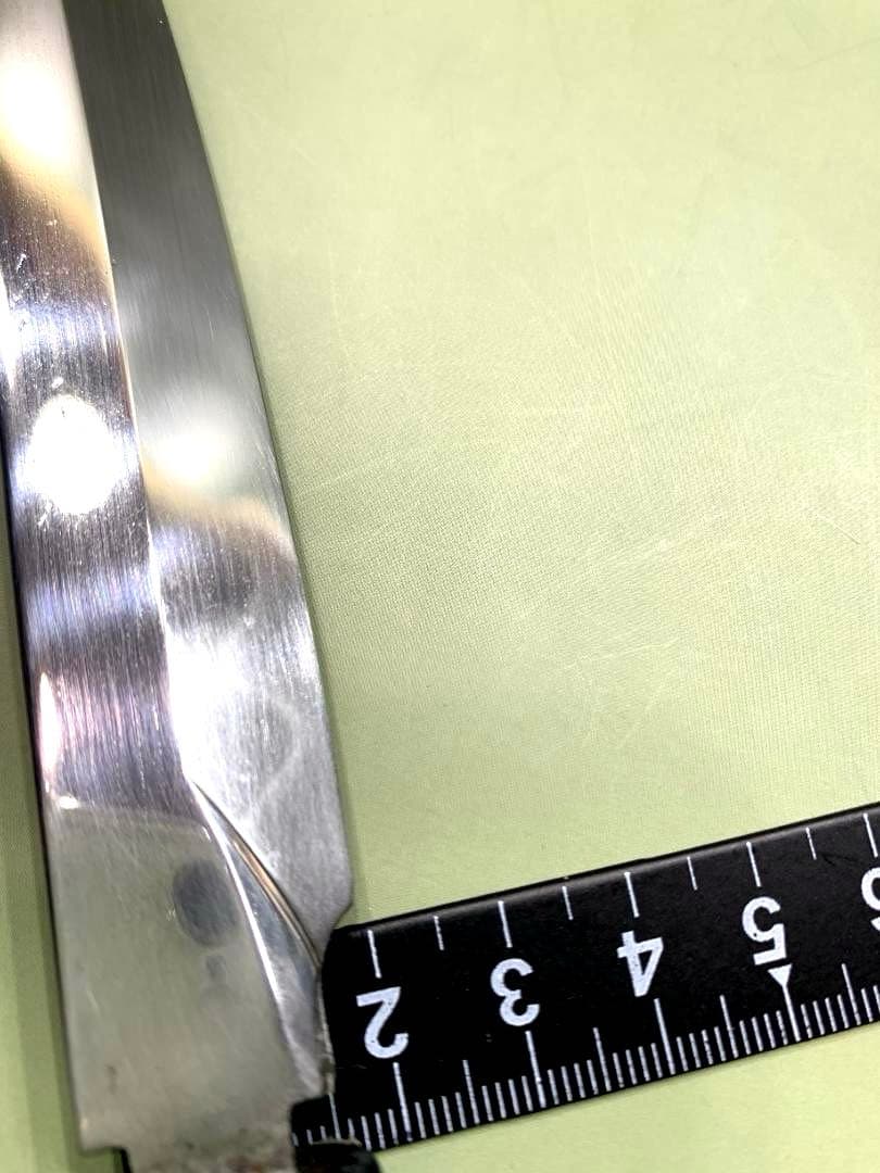 行秀　本焼　柳刃包丁　刃渡り16.5cm　波紋でています。