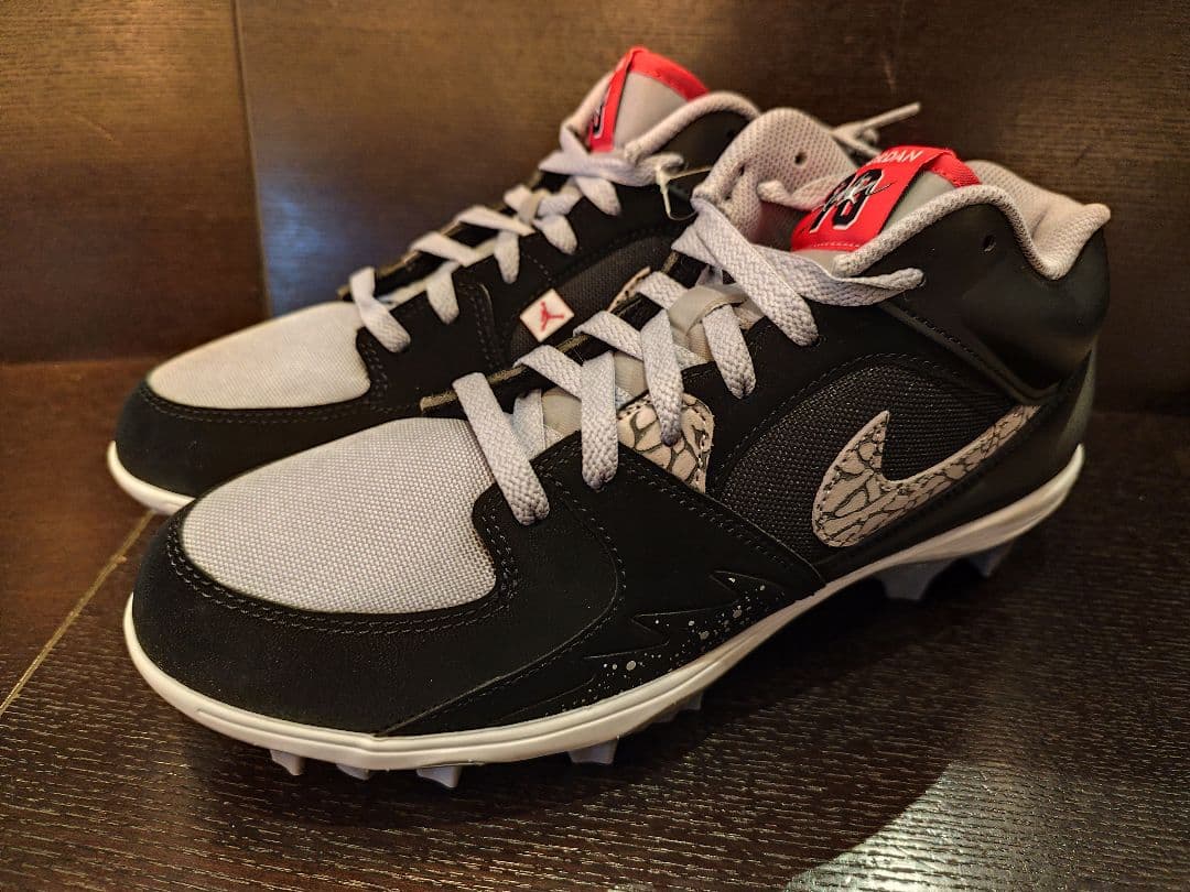 日本未発売Air Jordan stadiumジョーダンスパイク 新品未使用野球