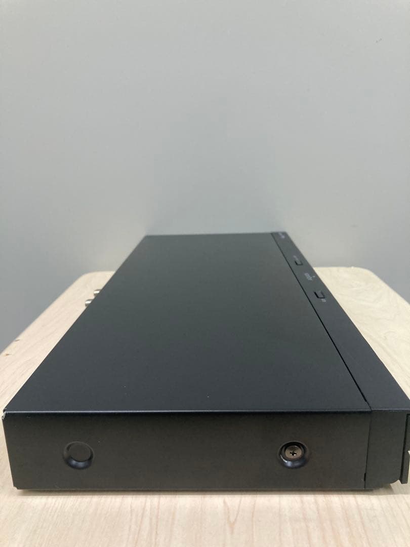 めっちゃ綺麗　リモコン新品　シャープ　AQUOS ブルーレイ　BD-NW520