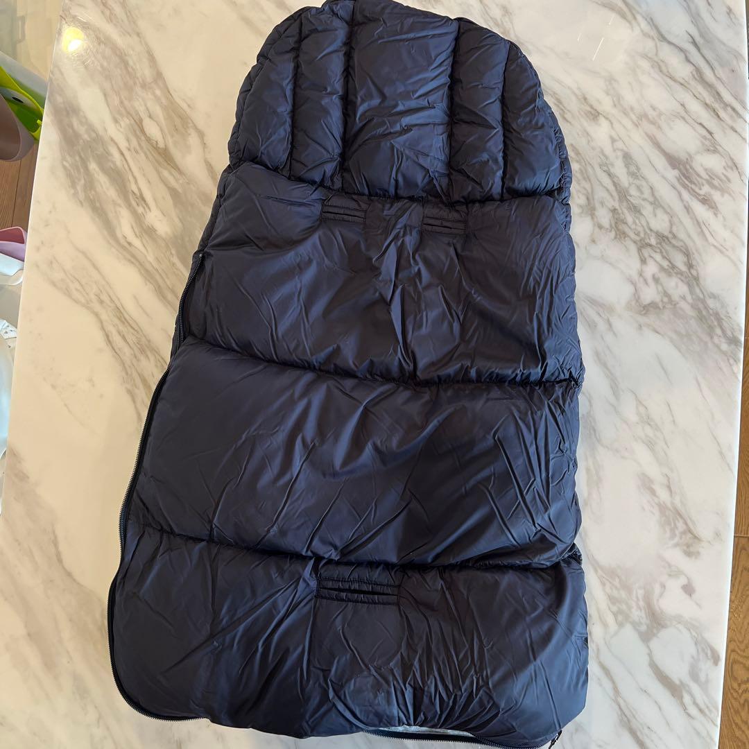モンクレールダウン　ネイビー　フード付きネイビーおくるみ・ブランケット