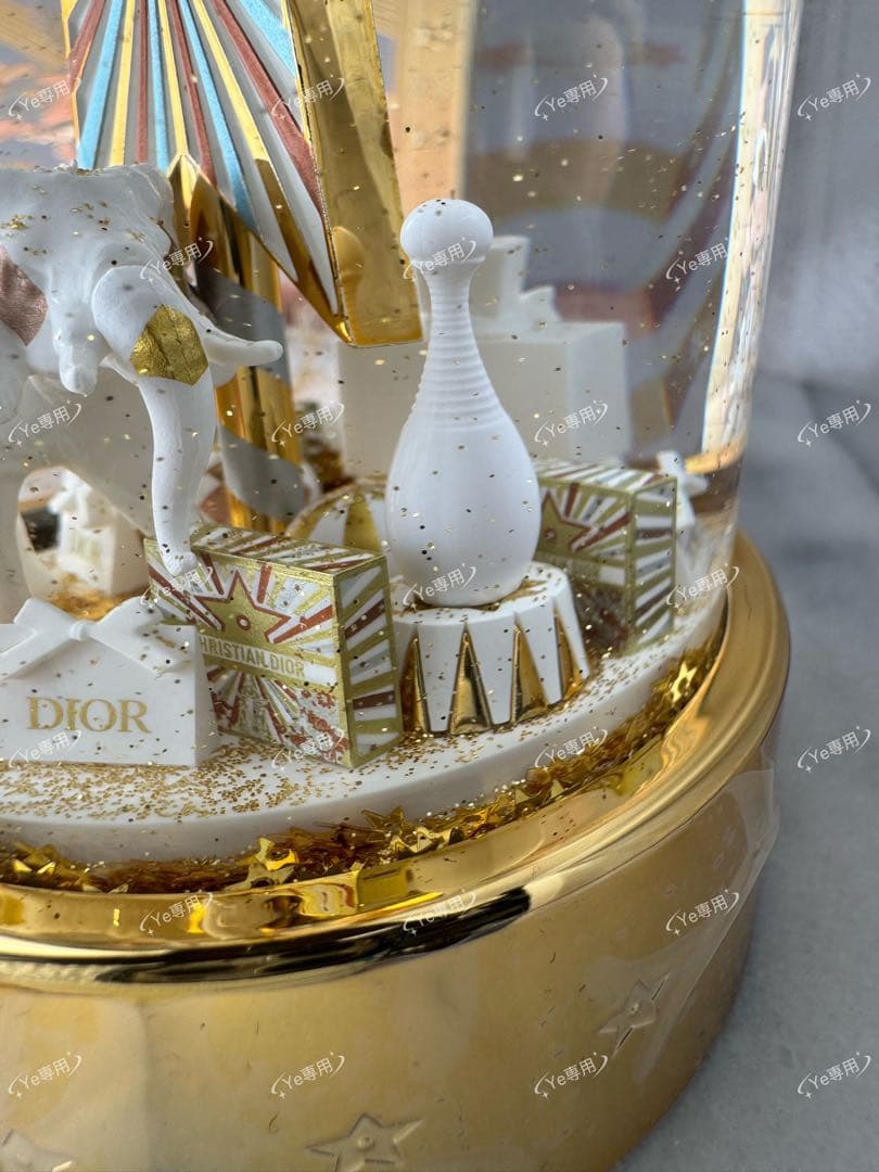 Dior 2025 VIP限定 スノードーム 希少／記念日ギフト