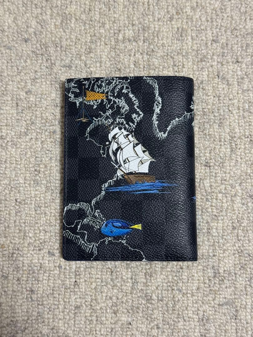 LOUIS VUITTON パスポートカバー
