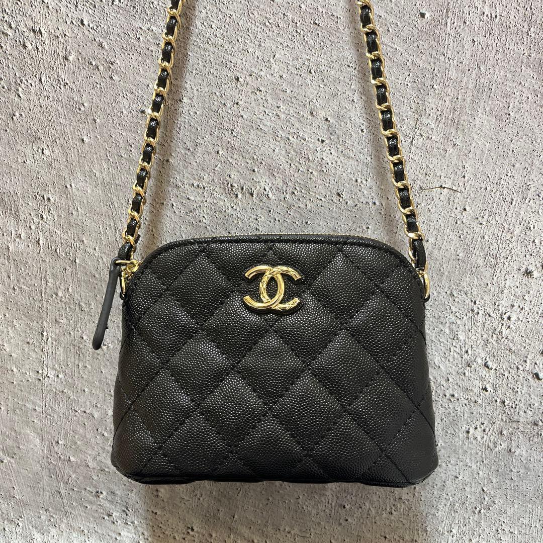 シャネル キャビアスキンショルダーバッグ ゴールドチェーン