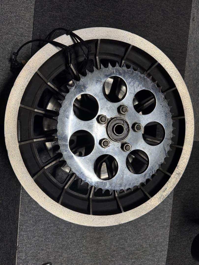 1982年式FLH ショベルヘッド　純正16インチキャストホイール前後セット