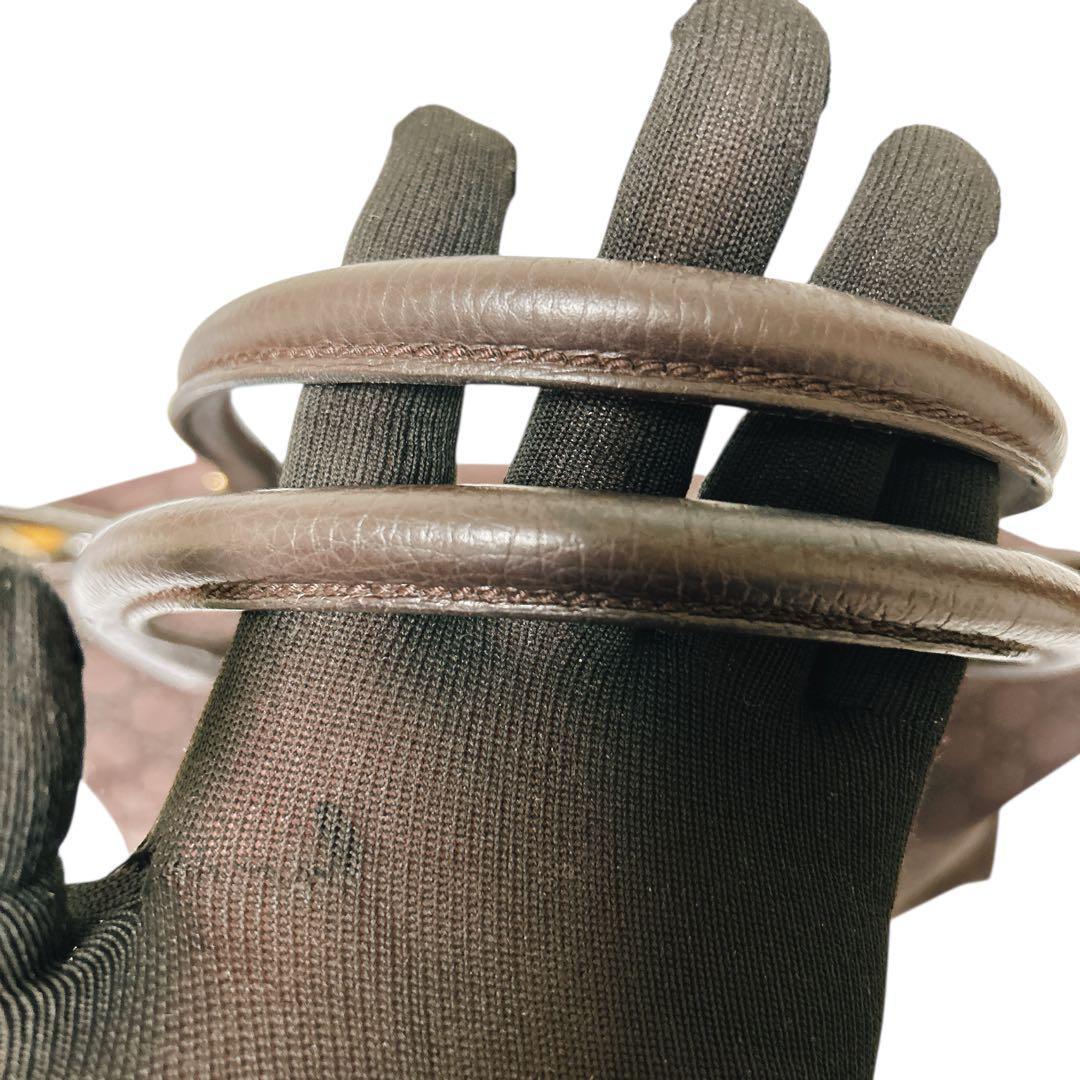 GUCCI GGキャンバス ショルダーバッグ ロゴ 総柄 美品