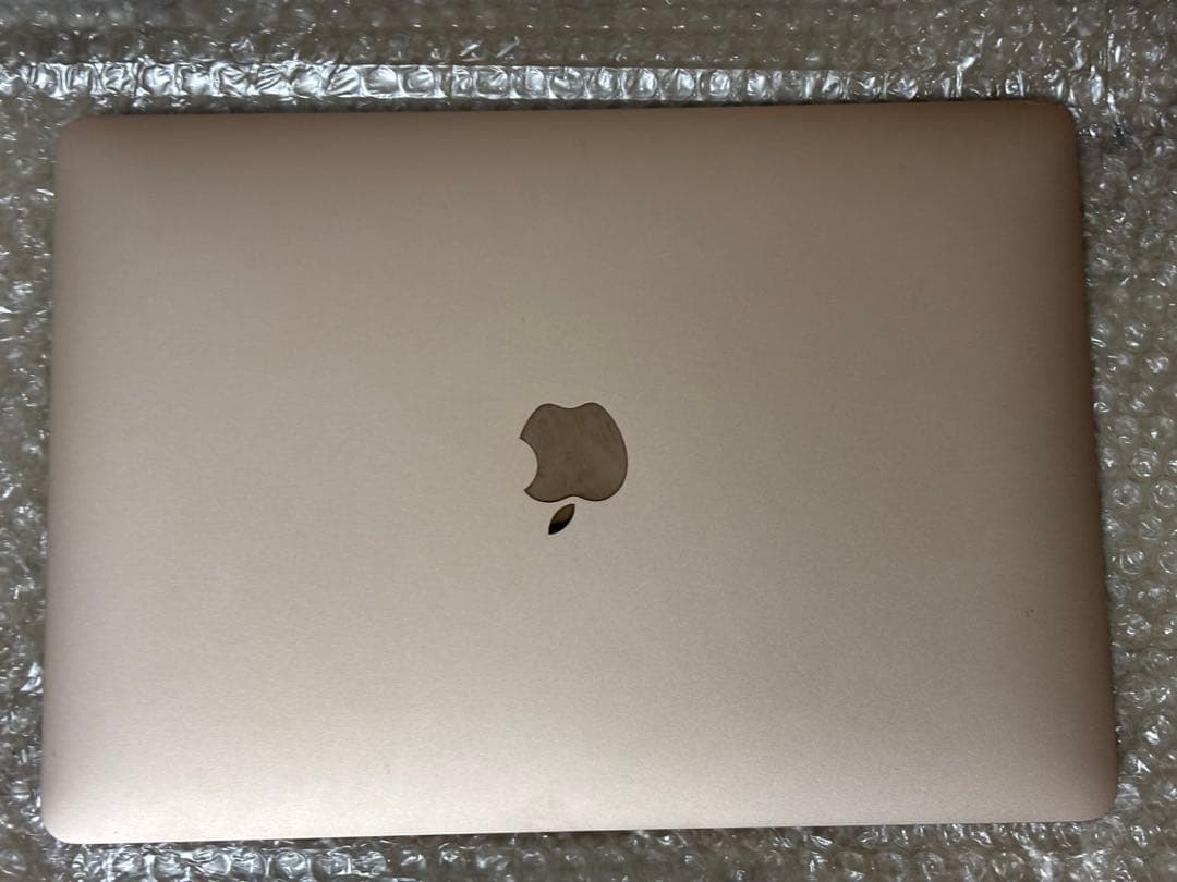 MacBook Air 13インチ　Retina 256GB A1932
