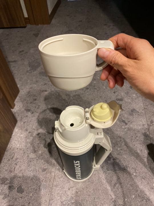 スターバックス　水筒　モスグリーン