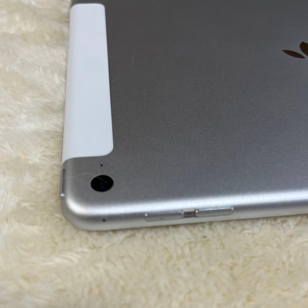 iPad mini4 64GB Wi-Fi + Cellular シルバー