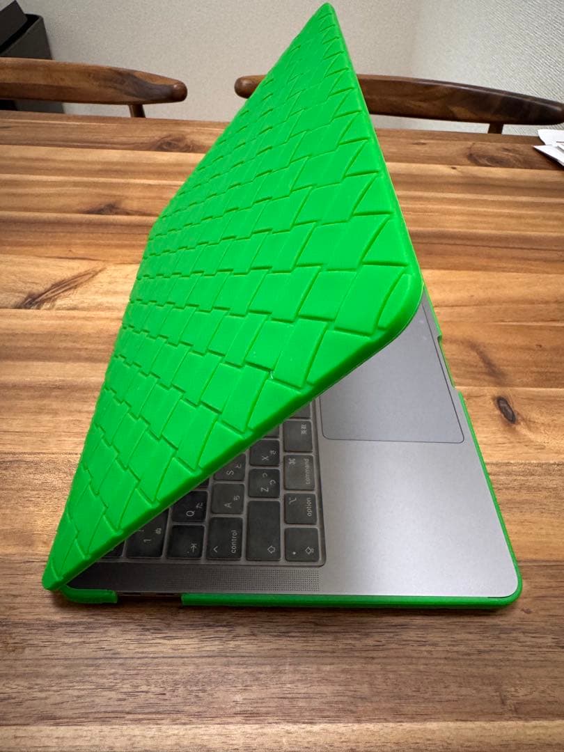 MacBook Pro13インチ 512GB/8GB (MXK52J/A)