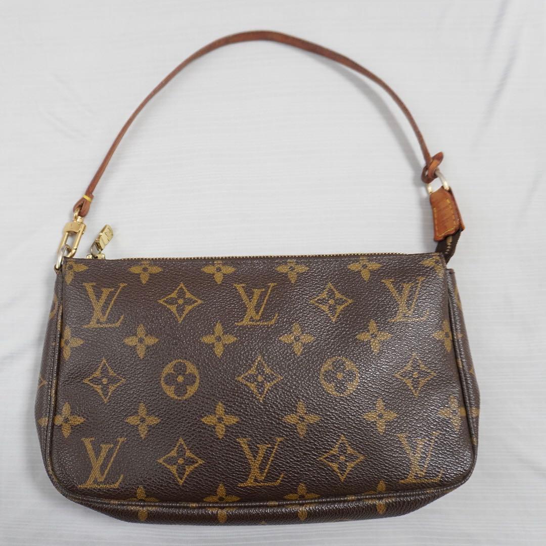 Louis Vuitton ルイヴィトン モノグラム ポーチ　アクセソワール