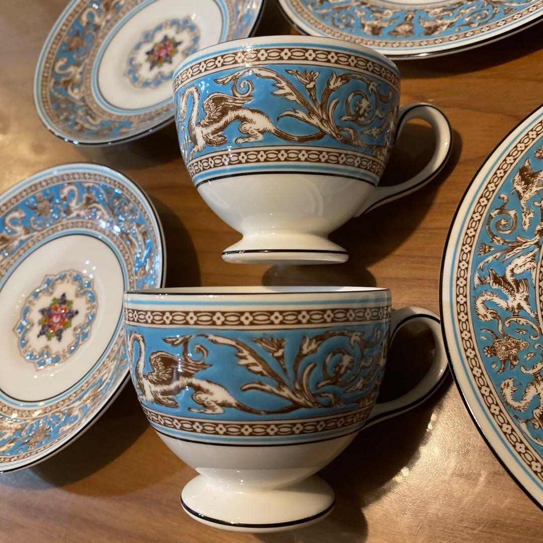 カップ　ソーサー　プレート　２セット