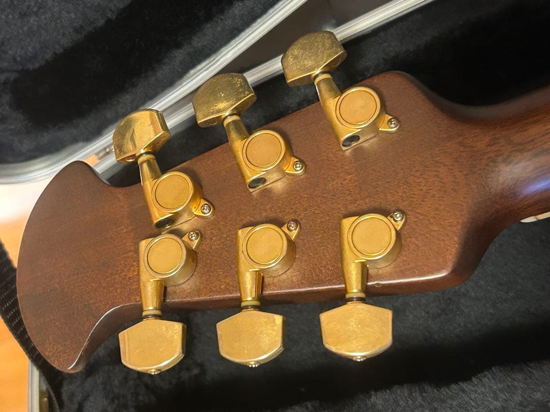 Ovation Celebrity Deluxe CS257 オベーション