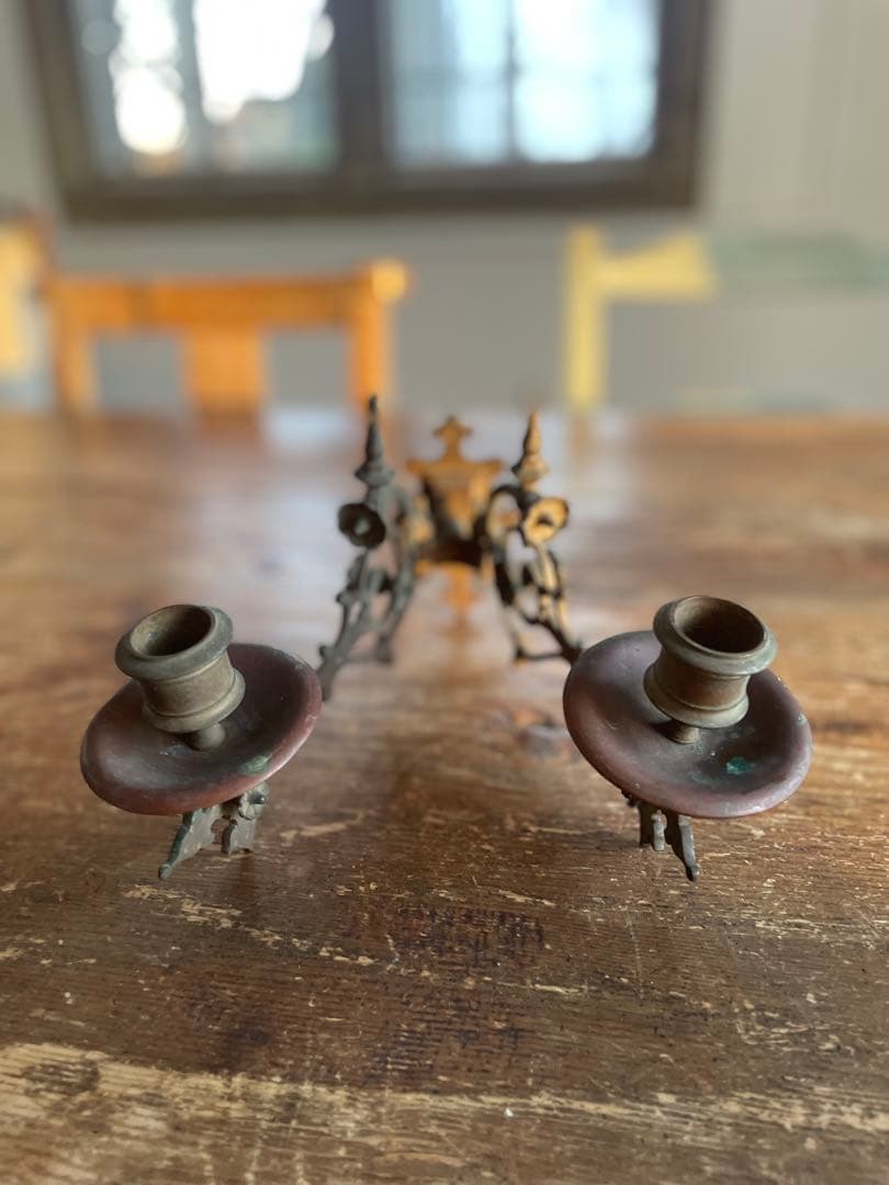 100年以上前 美しい装飾の燭台