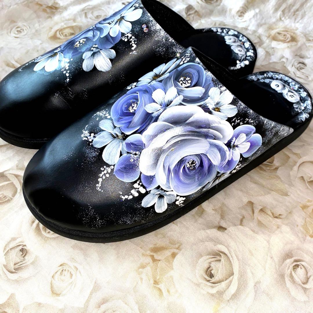 スマホ水筒ショルダー　サンダル　薔薇　手描き　トールペイント