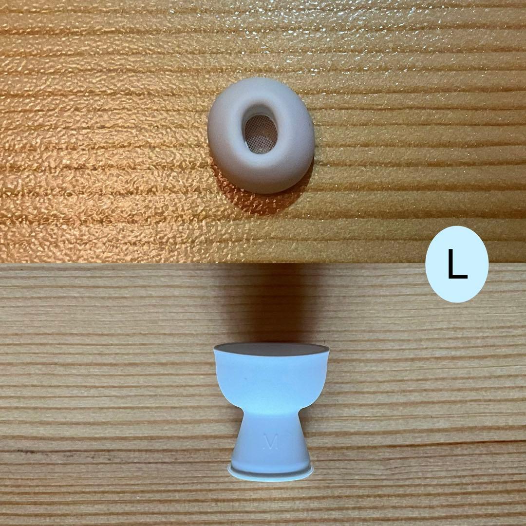 AirPodsPro２本体　第二世代　Apple純正品 ケーブル付