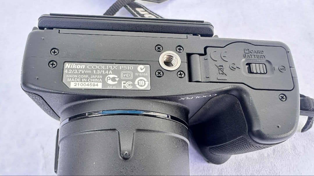 Nikon コンパクトデジタルカメラ ブラック