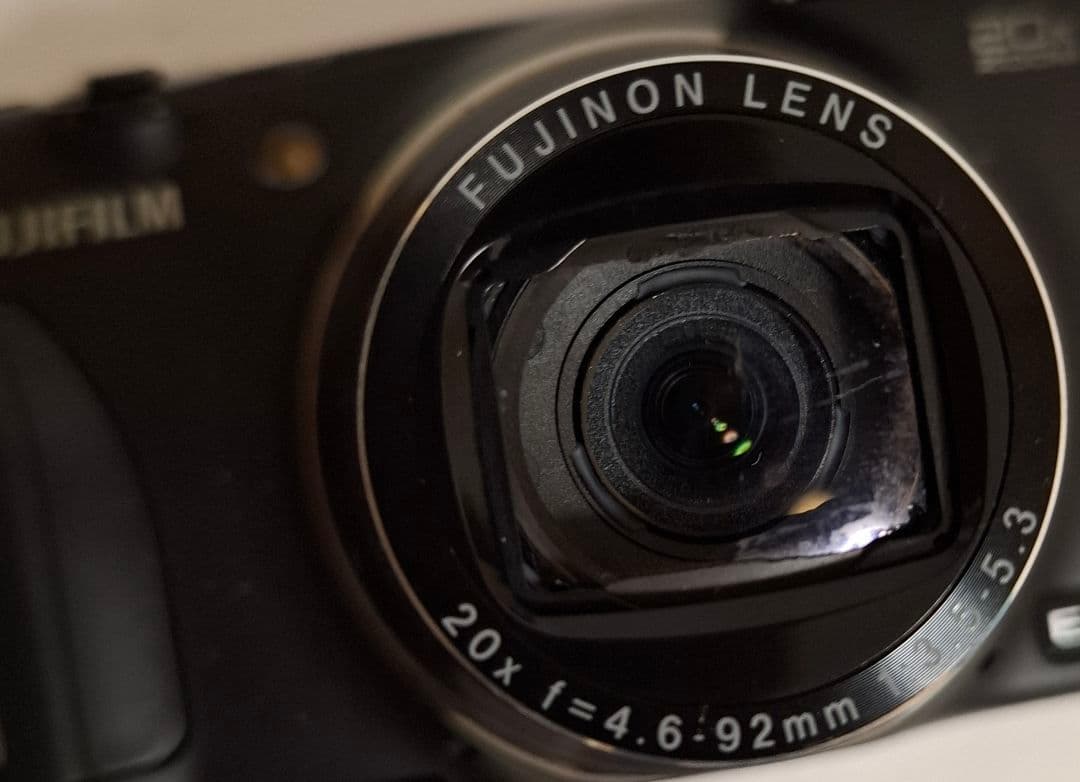 [準美品] スマホに転送可能ファインピックス FINEPIX F900EXR