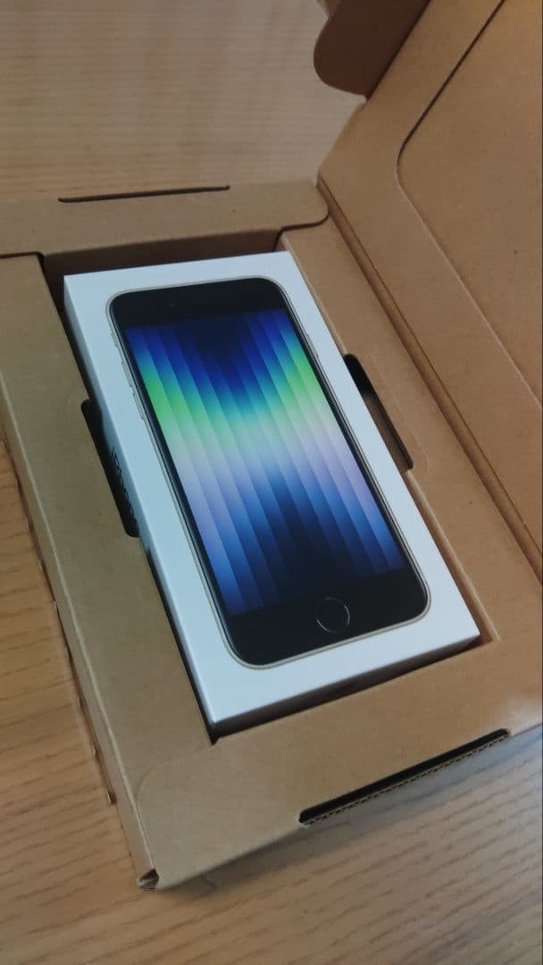 iPhone SE 第3世代 128GB スターライト 箱付