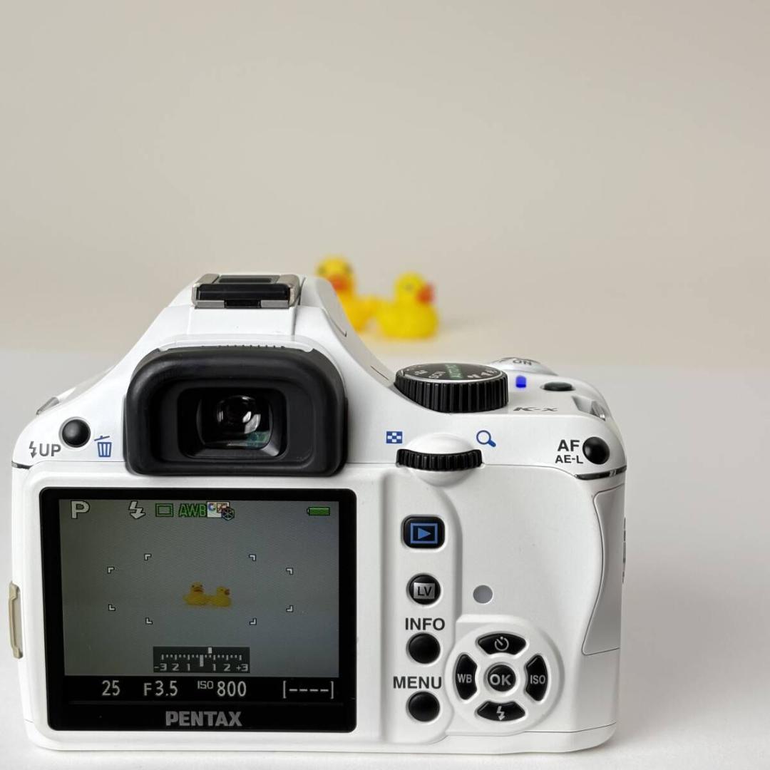 PENTAX K-x ホワイト デジタル一眼レフ　Wi-Fiカード付き 040