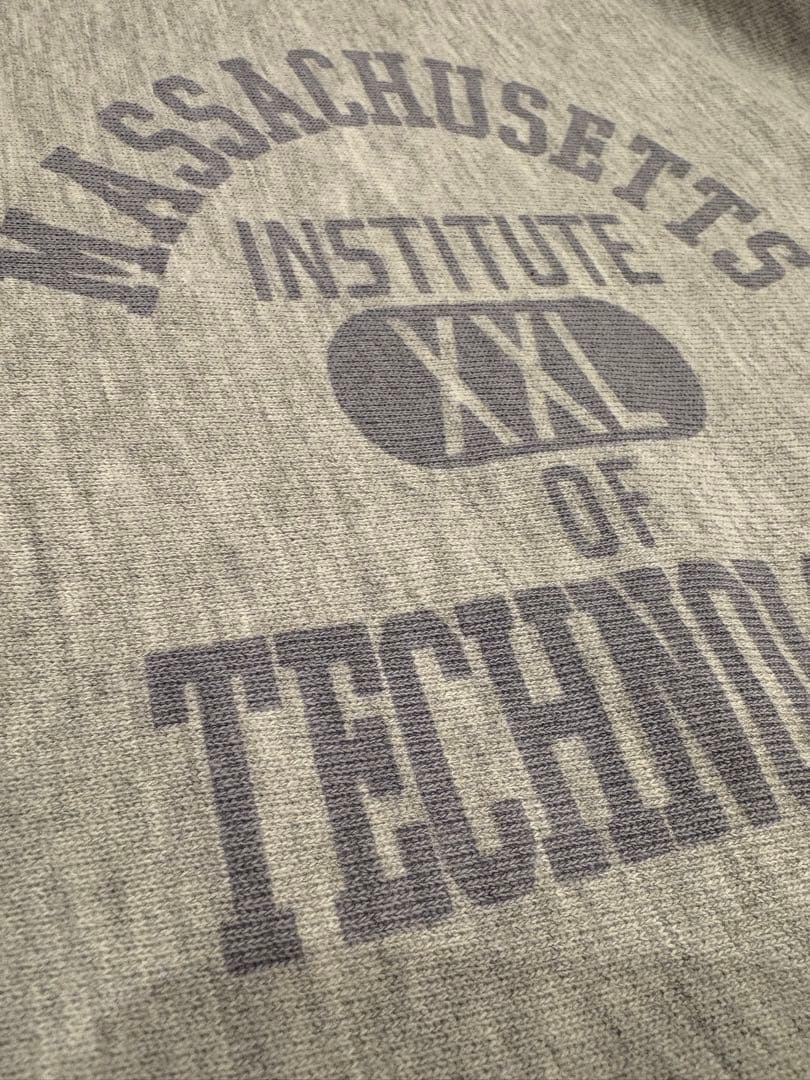 美品！激レア　チャンピオンリバースウィーブ グレー　染み込み5段カレッジロゴ