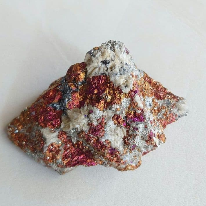 チャルコパイライト　キャルコパイライト　原石　素敵な逸品