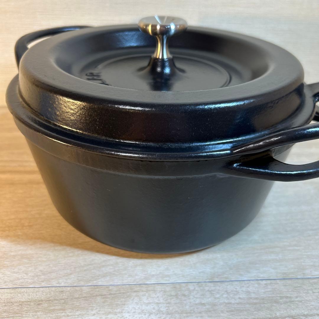 バーミキュラ　オーブンポットラウンド　22cm ブラック　両手鍋　鍋