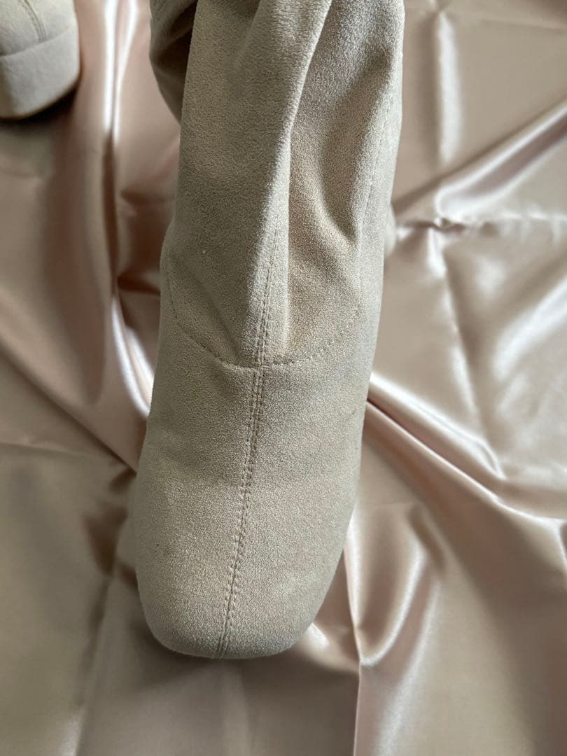 ミシェルマカロン 美脚ロングブーツ ベージュ／Mサイズ