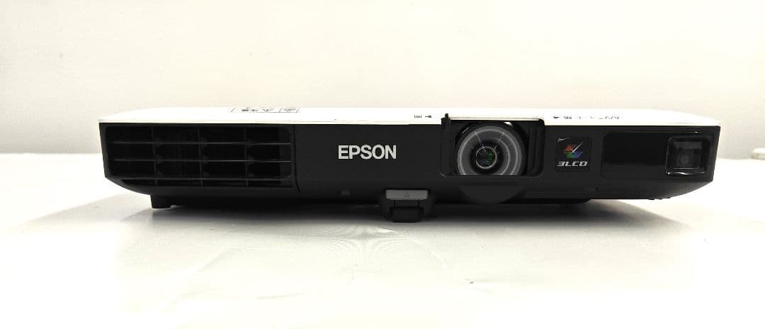 エプソン EB‑1785W ワイヤレス対応プロジェクター　ランプ時間274H