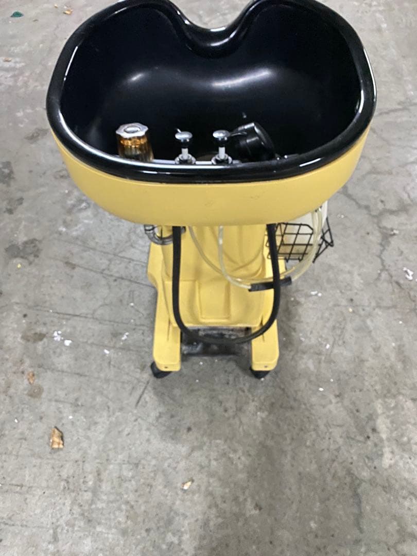 タカラベルモント　移動式シャンプー台