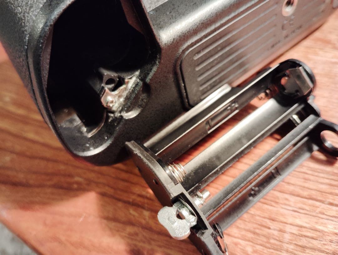 Nikonf100 本体のみ