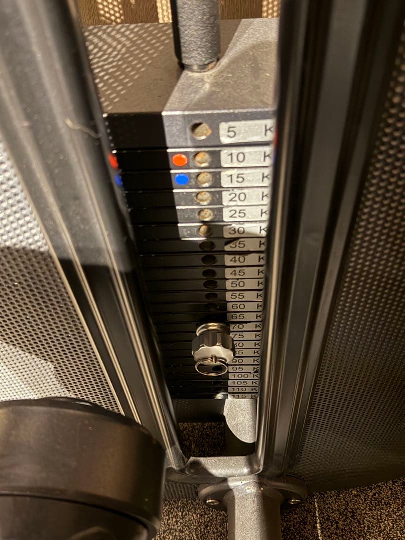 GYM80 レッグエクステンション