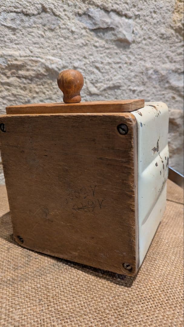 【実働品】【オーバーホール済】フランスアンティーク　プジョー　メタルコーヒーミル