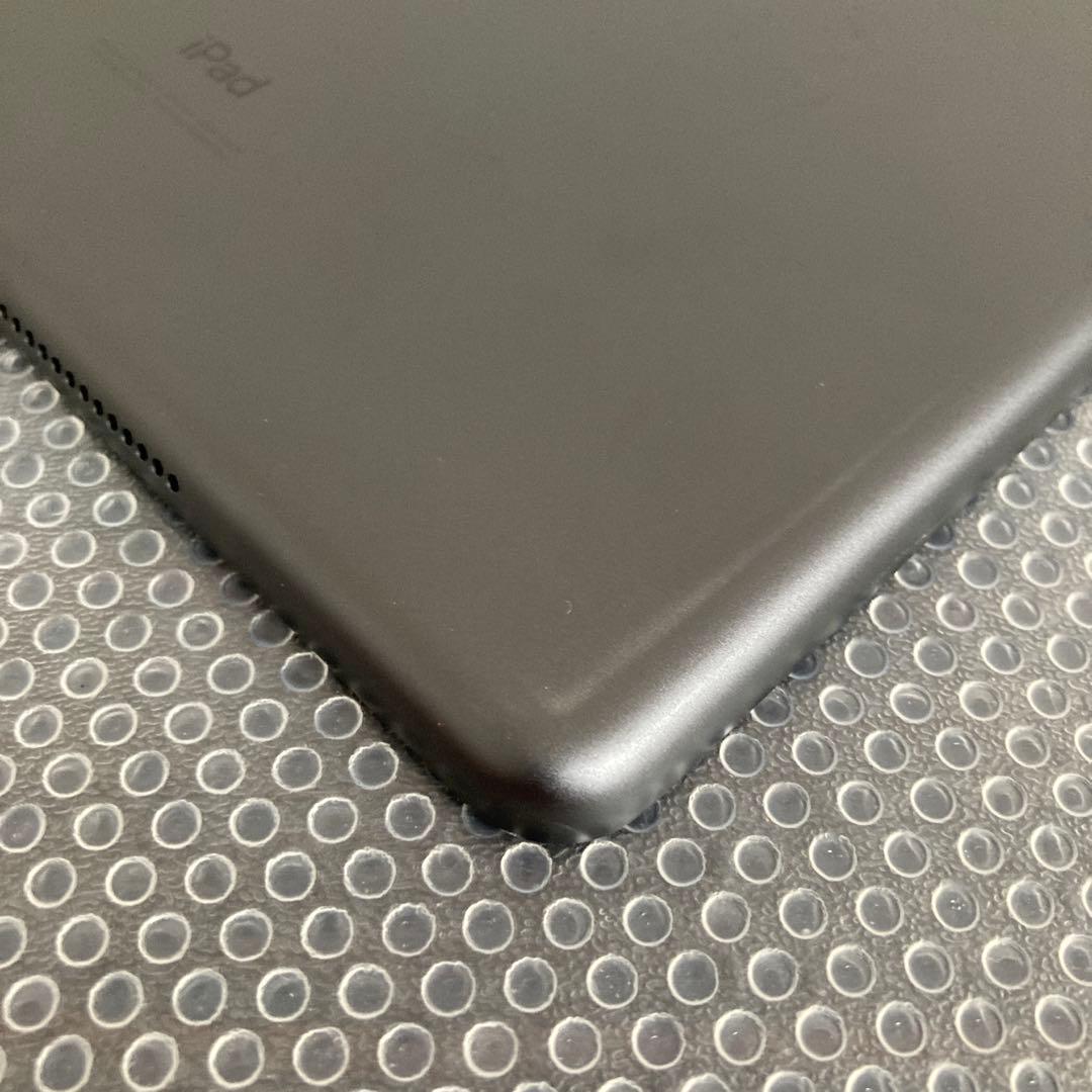 3658【早い者勝ち】iPad8 第8世代 32GB SIMフリー☆