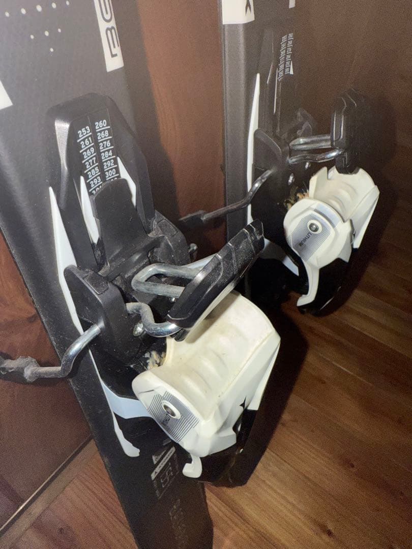 Atomic Black Heaven スキー 板ビンディング付き